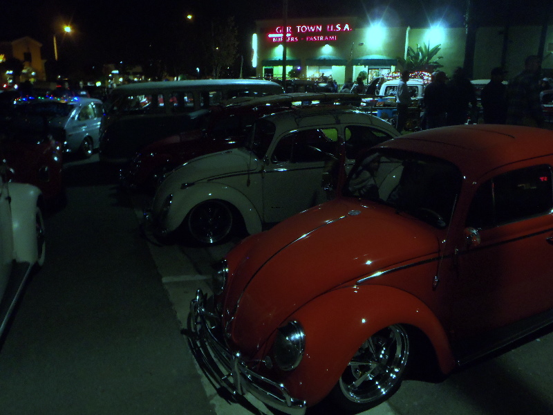 Just Cruzing Toys for Tots 2012 086.jpg